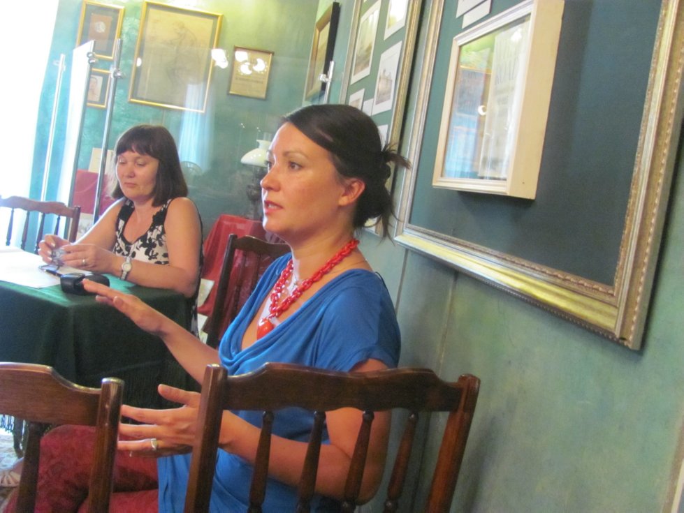 В центре внимания - культура и электронные СМИ В центре внимания - культура и электронные СМИ