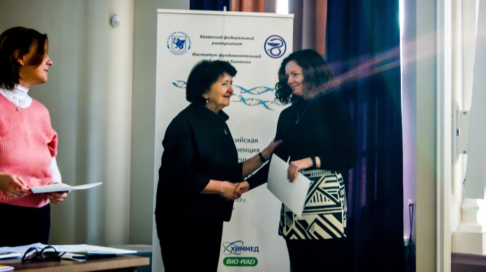 ���� � �����