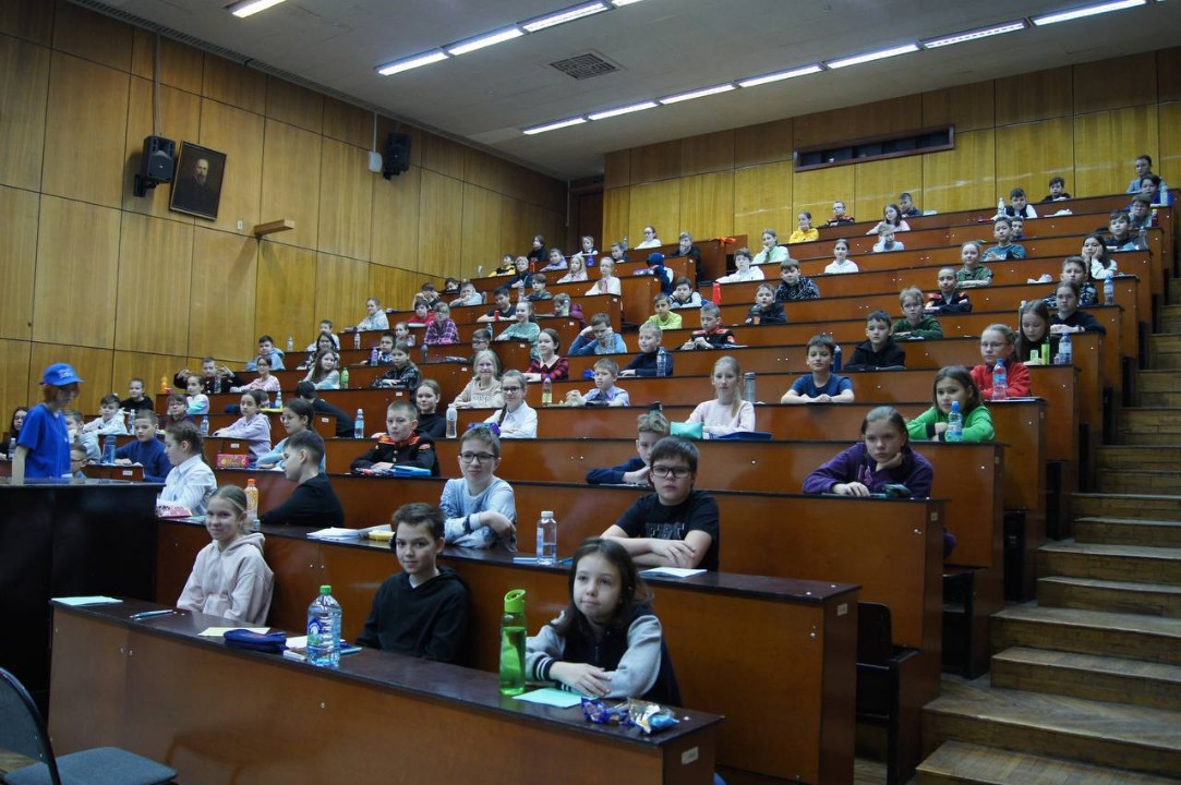 В Казанском федеральном университете состоялся XVIII Турнир юных математиков им. Н.И. Лобачевского