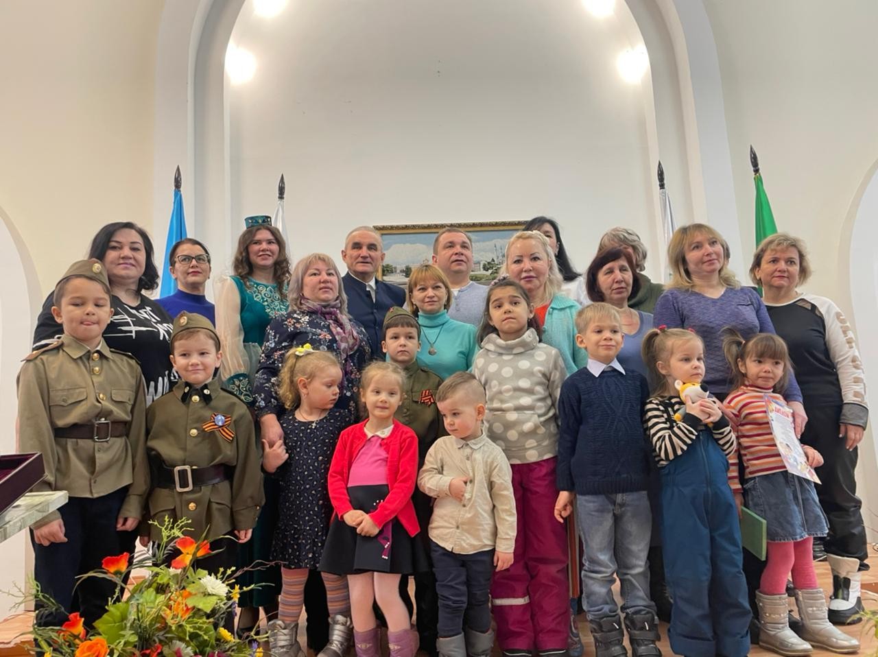 В центре Института Каюма Насыри в г. Ульяновске прошел информационный час 'Гомерем минем моңлы бер җыр иде, үлемем дә яңгырар җыр булып' В центре Института Каюма Насыри в г. Ульяновске прошел информационный час 'Гомерем минем моңлы бер җыр иде, үлемем дә яңгырар җыр булып'