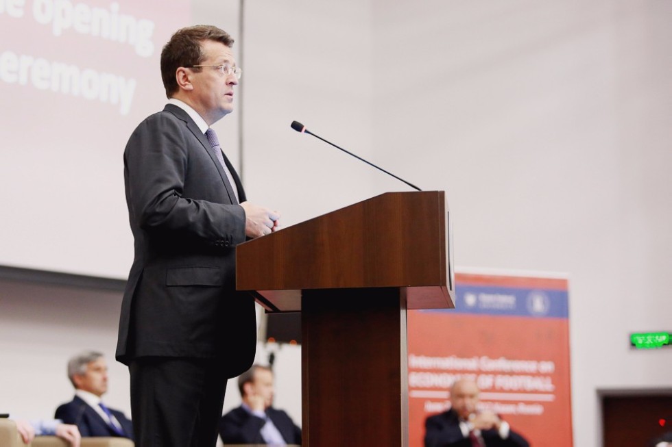 Economics of Football Discussed at the Institute of Management, Economics and Finance Economics of Football Discussed at the Institute of Management, Economics and Finance