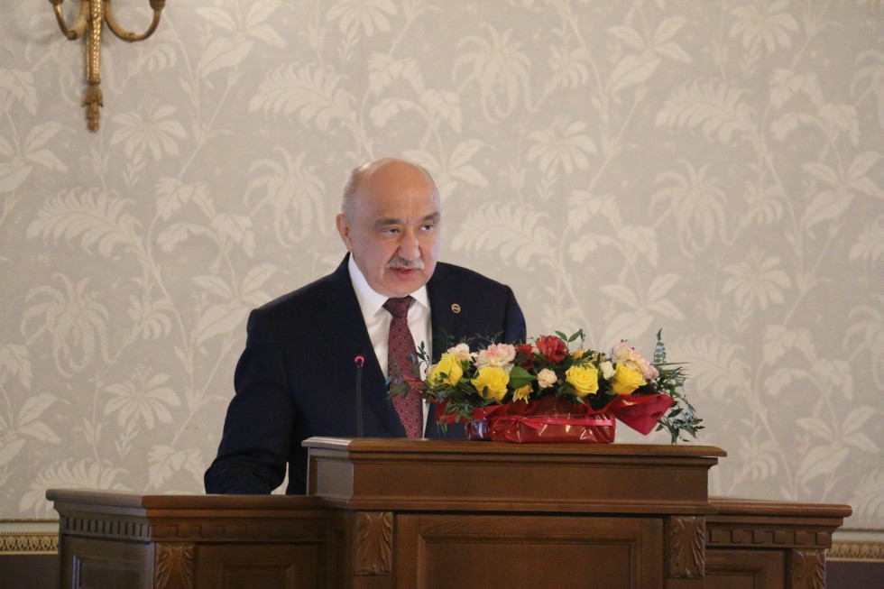 ���� ������ ������������ � ����