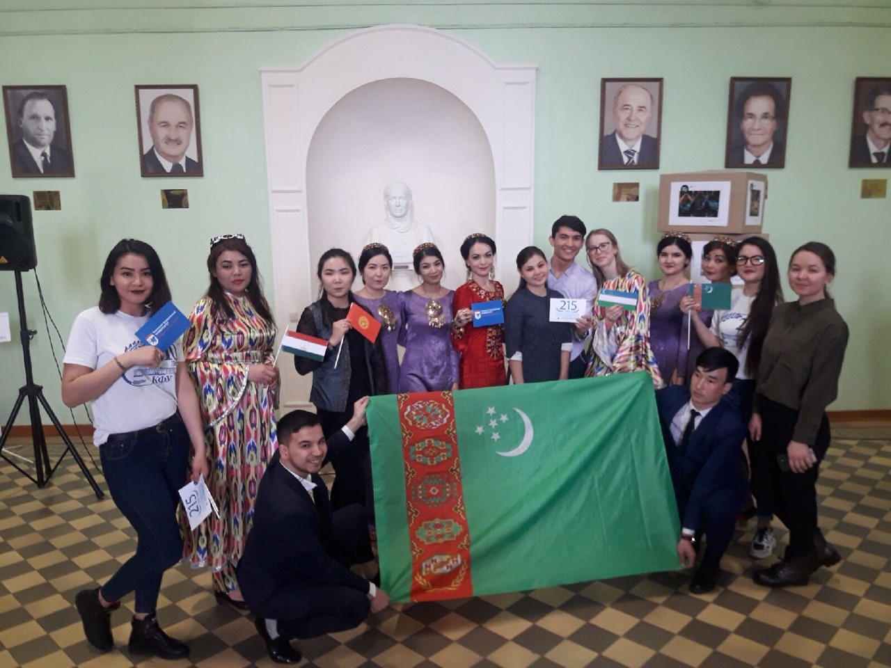 Навруз байрам в ЕИ КФУ Навруз байрам в ЕИ КФУ