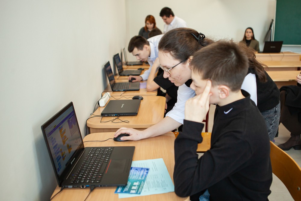 В Колледже Елабужского института КФУ прошел День открытых дверей В Колледже Елабужского института КФУ прошел День открытых дверей