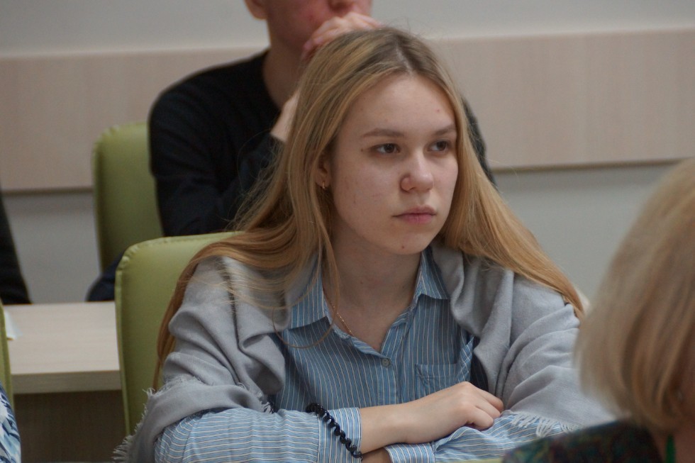 ������������� ������� ����������� '��������� � ������������ ����������� �����' (Reflections and Innovations in EFL: Teaching Methods and Assessments)