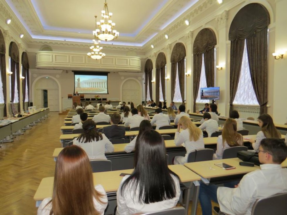 ������ ������������� ������������ ��������� �� ������������, ����������� 80-����� ������������ ������� ����� ���������� ���������, ������������ ����������� ������, ���������� ���������� ���������� ����������������� ������������� ������� �����������