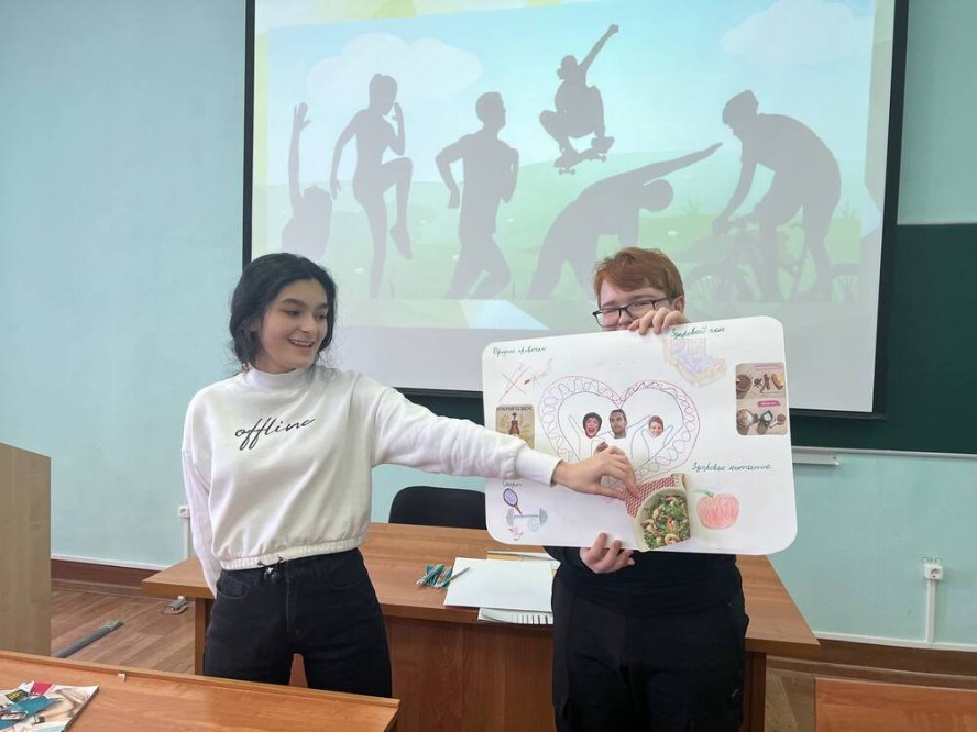 Преподаватели Елабужского института КФУ продолжают работу со школьниками психолого-педагогических классов г. Елабуги Преподаватели Елабужского института КФУ продолжают работу со школьниками психолого-педагогических классов г. Елабуги