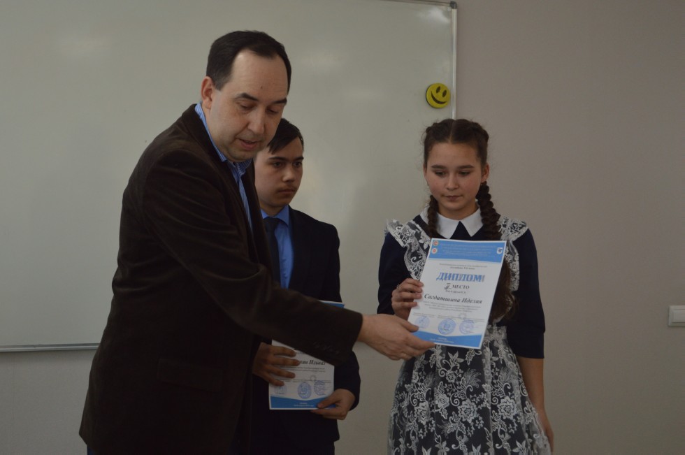 ����� ��������� ���� ������������� 