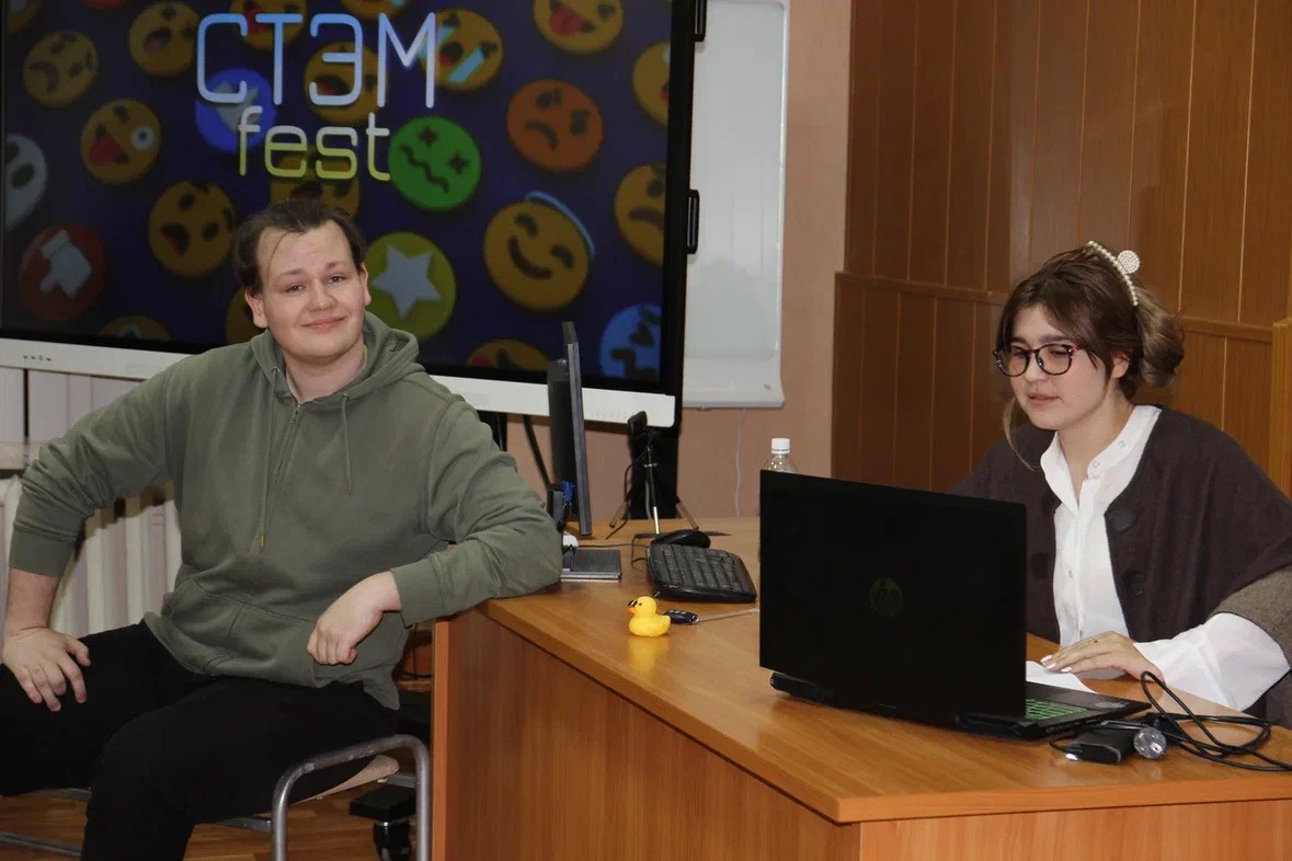 В рамках фестиваля 'Студенческая весна-2023' прошел СТЭМ-fest В рамках фестиваля 'Студенческая весна-2023' прошел СТЭМ-fest