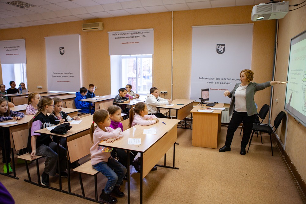 В Елабужском институте состоялись занятия Детского университета В Елабужском институте состоялись занятия Детского университета