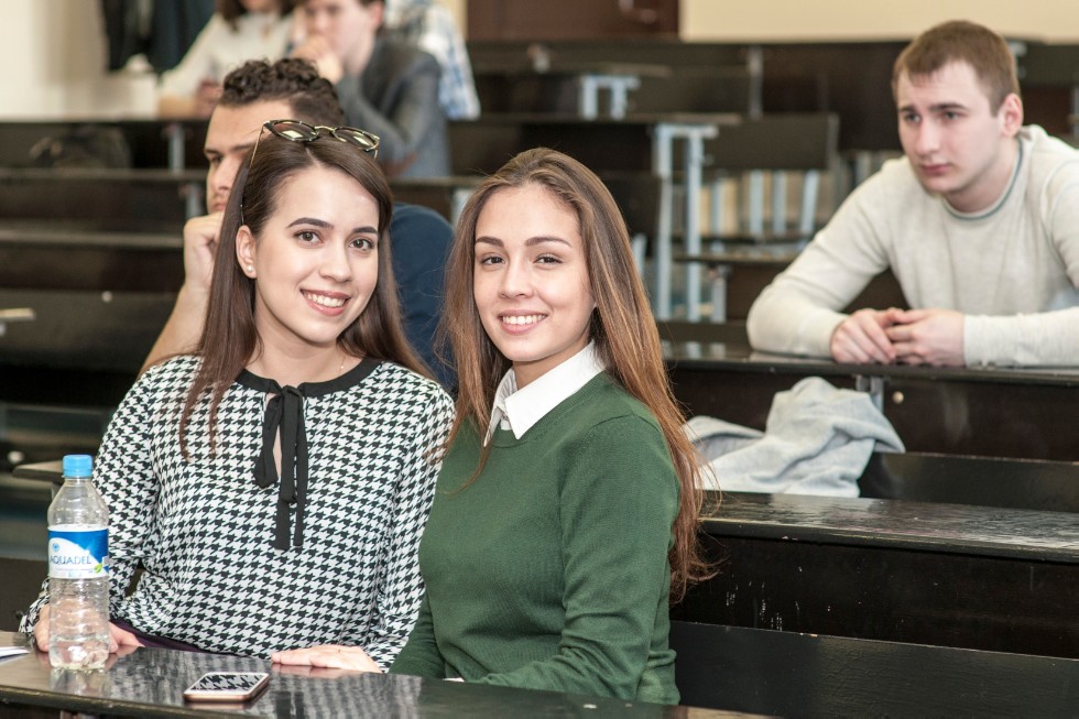 ����� ������������ ������-������������ ����������� �� ������� ��������������