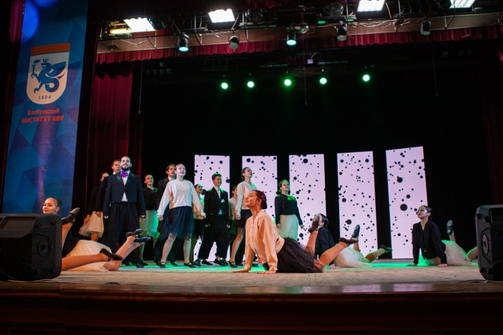 Как пронести дружбу через сотни световых лет? Как пронести дружбу через сотни световых лет?