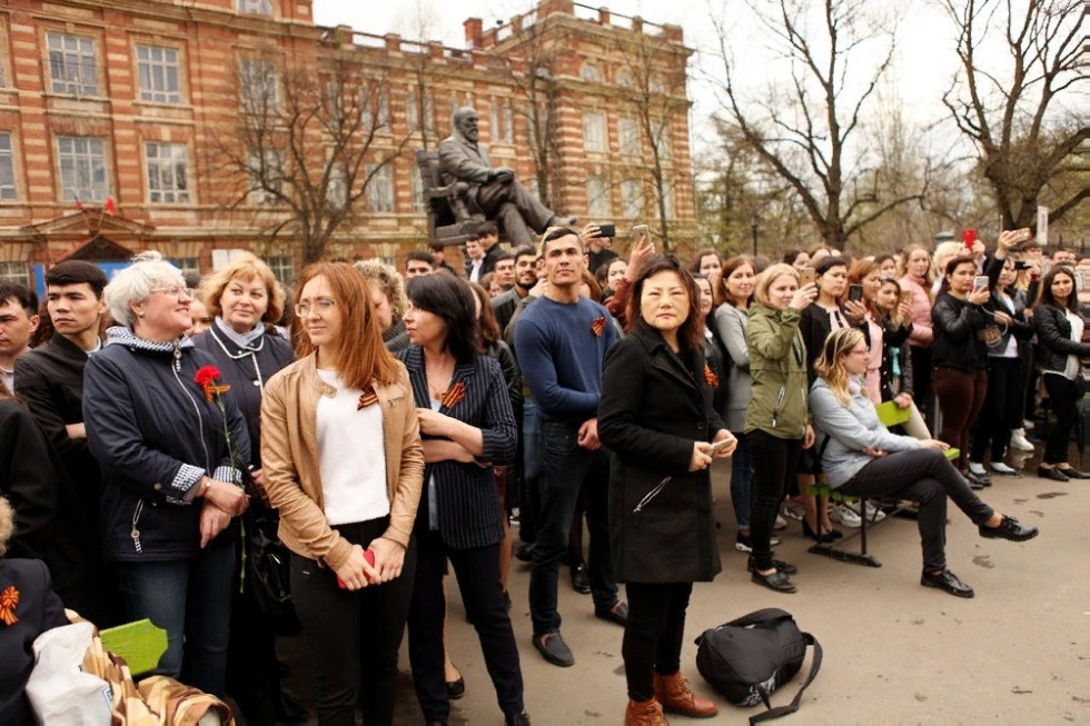 'Поклонимся великим тем годам': День Победы встретили в Елабужском институте КФУ 'Поклонимся великим тем годам': День Победы встретили в Елабужском институте КФУ