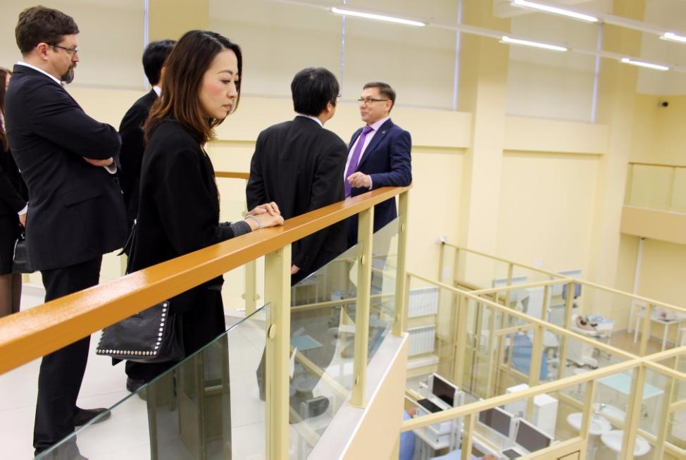 КФУ и японский Университет Ниигата подписали соглашение, предусматривающее академический обмен студентами медицинских специальностей КФУ и японский Университет Ниигата подписали соглашение, предусматривающее академический обмен студентами медицинских специальностей