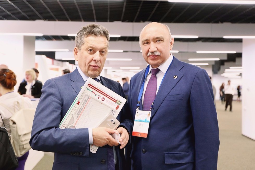 Rector Ilshat Gafurov Presented Kazan University's Innovative Activities at Russian Venture Forum
