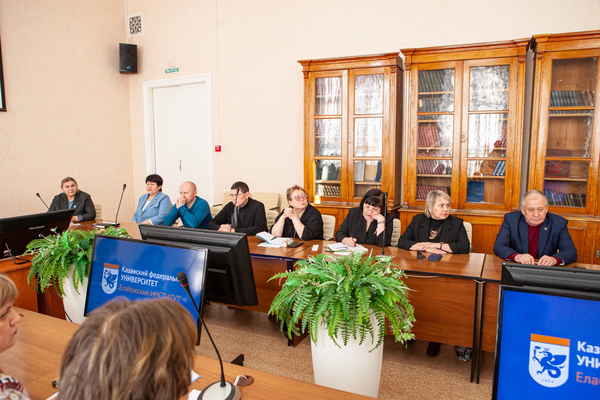 В Елабужском институте КФУ прошло заседание Ученого совета В Елабужском институте КФУ прошло заседание Ученого совета