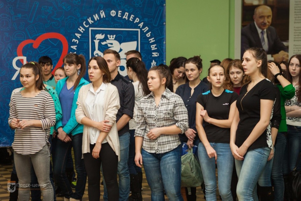 Students actively participate in the campaign 'I choose again!'