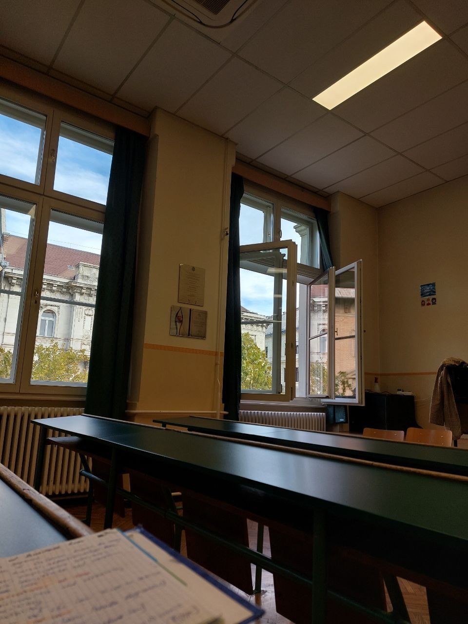 ��  ��������� 