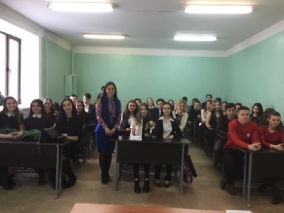 � ������ ������ ������������ �����, 13 ������ ������� ������������� ������ ������� ��� ����������� ����������� 200-����� �� ��� �������� ����� ������.