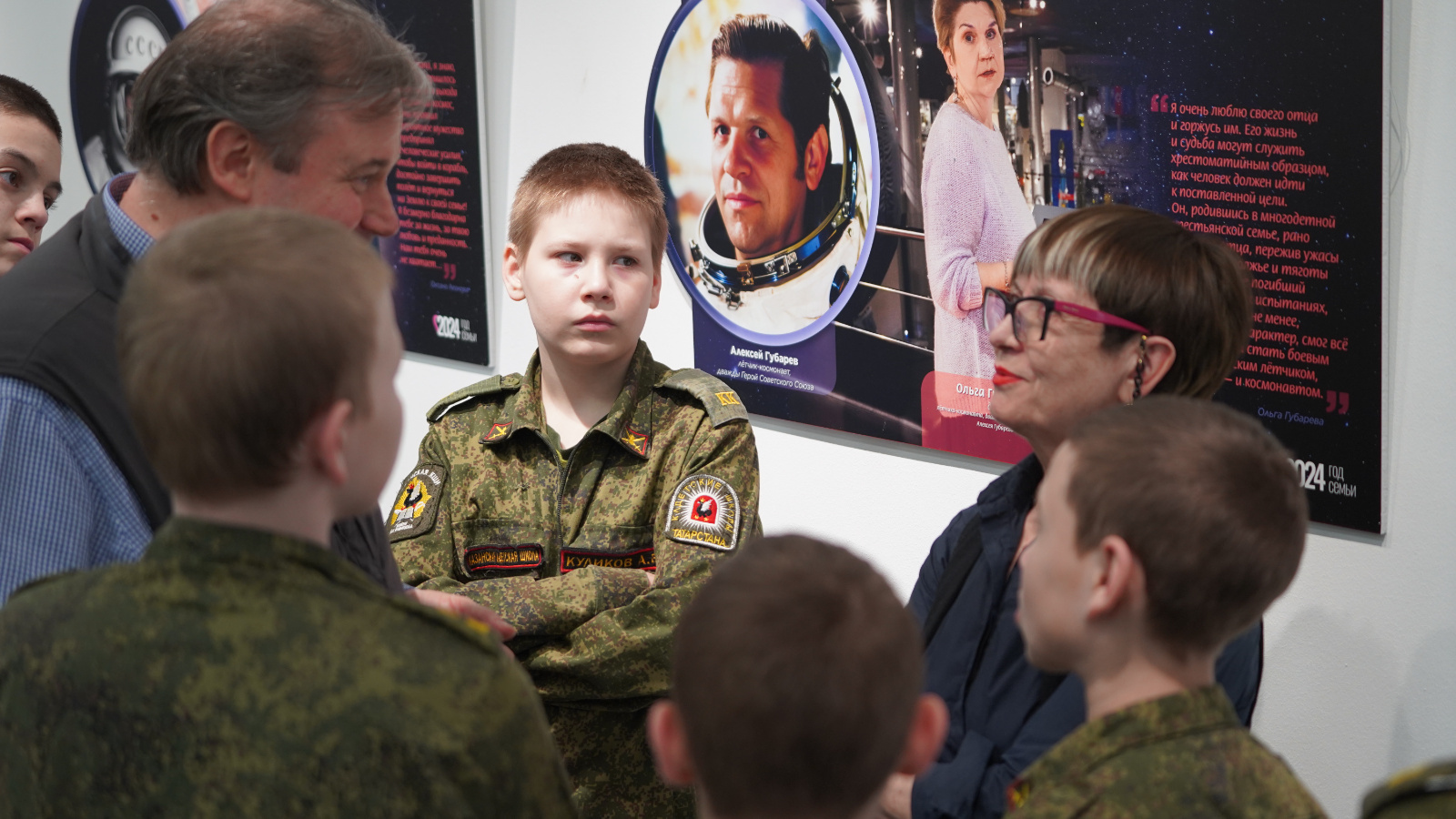 В Национальной библиотеке РТ открылась выставка, посвящённая жёнам космонавтов В Национальной библиотеке РТ открылась выставка, посвящённая жёнам космонавтов