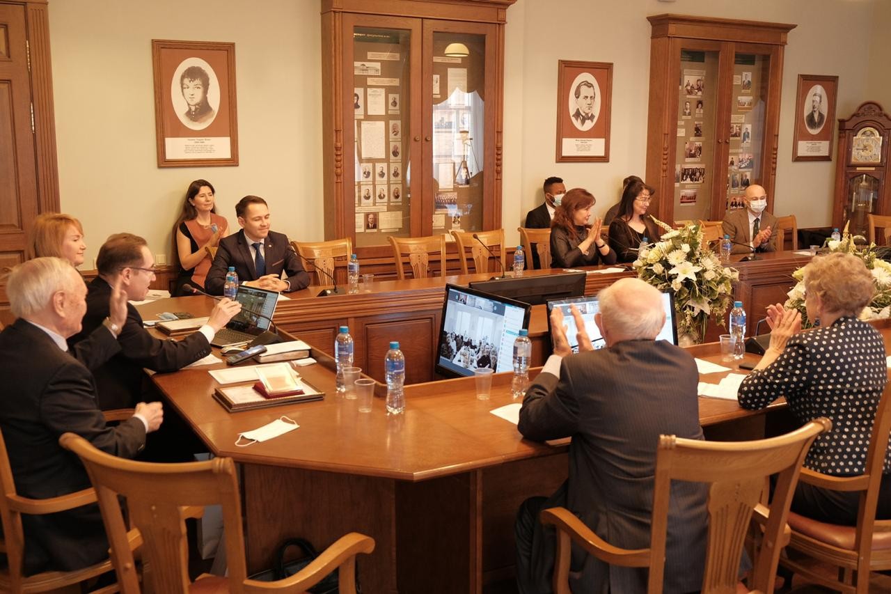 Научно-практическая конференция 'Международное право и права человека в современном мире: проблемы, вызовы, перспективы'. Научно-практическая конференция 'Международное право и права человека в современном мире: проблемы, вызовы, перспективы'.