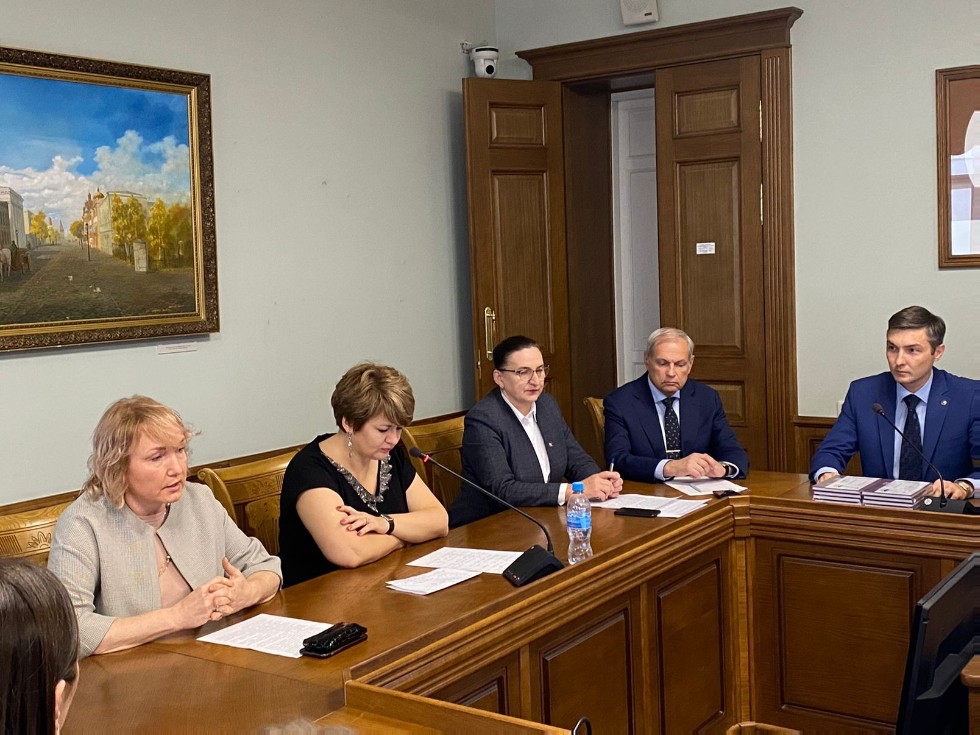 13 сентября 2022 года прошла ознакомительная встреча магистрантов 1 года обучения направления подготовки 40.04.01 Юриспруденция 'Антикоррупционная деятельность и комплаенс' с представителями Аппарата Президента Республики Татарстан и Ассоциации 'Cовет муниципальных образований Республики Татарстан' 13 сентября 2022 года прошла ознакомительная встреча магистрантов 1 года обучения направления подготовки 40.04.01 Юриспруденция 'Антикоррупционная деятельность и комплаенс' с представителями Аппарата Президента Республики Татарстан и Ассоциации 'Cовет муниципальных образований Республики Татарстан'