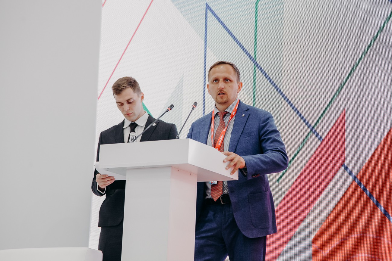 ��� ��������� ������� � ������ '������: ������ � ����� ? �������������� ��������������'.