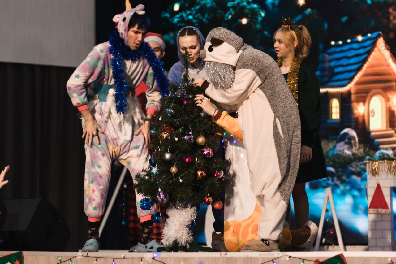 ����������