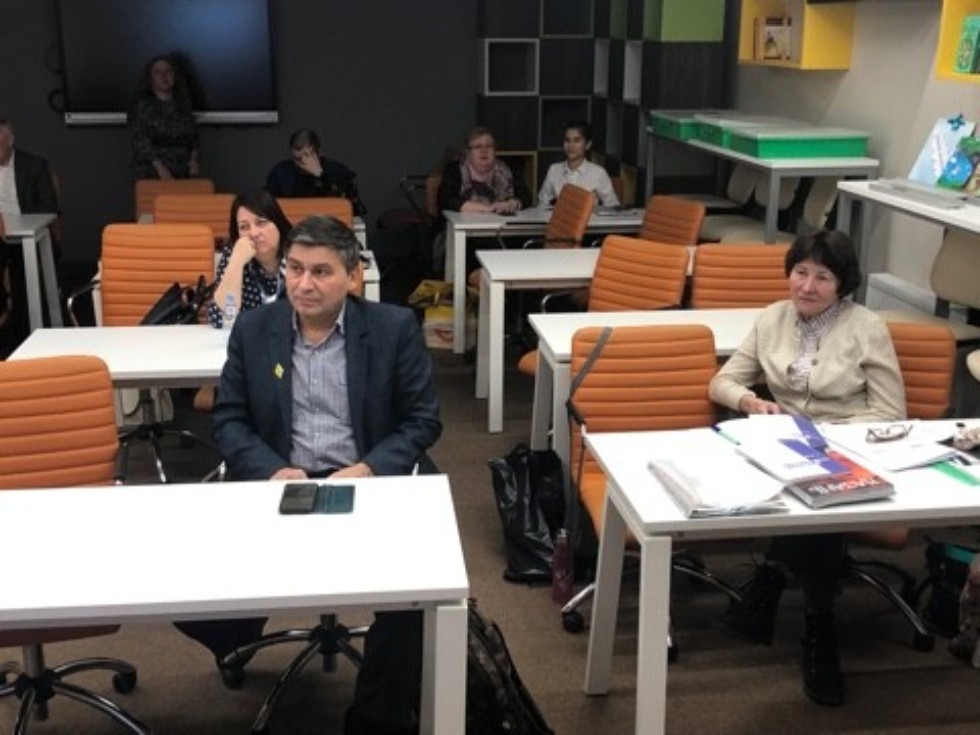 ������ ������� � ����������: ������������ ����������� � �������������