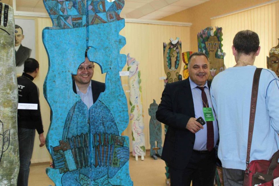 Сегодня в Елабужском институте КФУ состоялась презентация выставки работ участников всероссийского этно-арт-симпозиума 'Песнь о Шурале',посвященной 130 - летию со дня рождения татарского поэта Габдуллы Тукая Сегодня в Елабужском институте КФУ состоялась презентация выставки работ участников всероссийского этно-арт-симпозиума 'Песнь о Шурале',посвященной 130 - летию со дня рождения татарского поэта Габдуллы Тукая