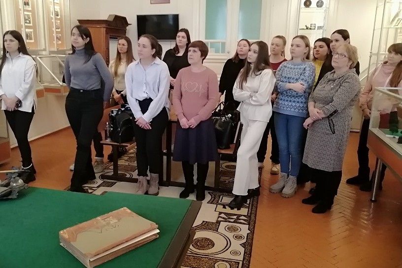 ��������-�������� �������� ����� ������� ����������� ��������� ���