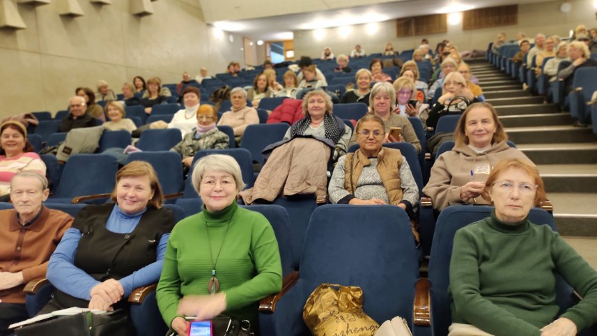 Слушатели УТВ знакомятся с романским искусством Слушатели УТВ знакомятся с романским искусством