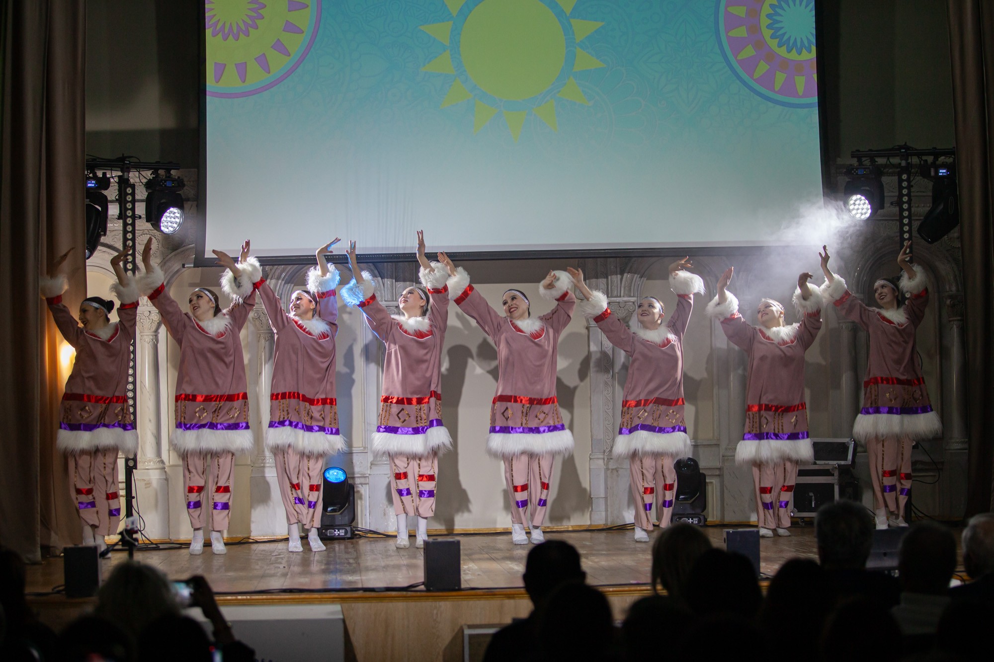 'Ялкын' ? это семья: итоговый концерт коллектива состоялся в Елабужском институте КФУ 'Ялкын' ? это семья: итоговый концерт коллектива состоялся в Елабужском институте КФУ