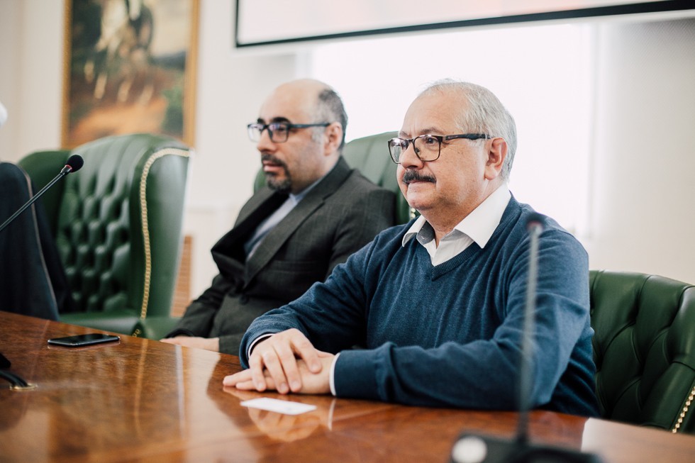 ����� � ���� ������� � ����� ,���, ����, ������������� �����