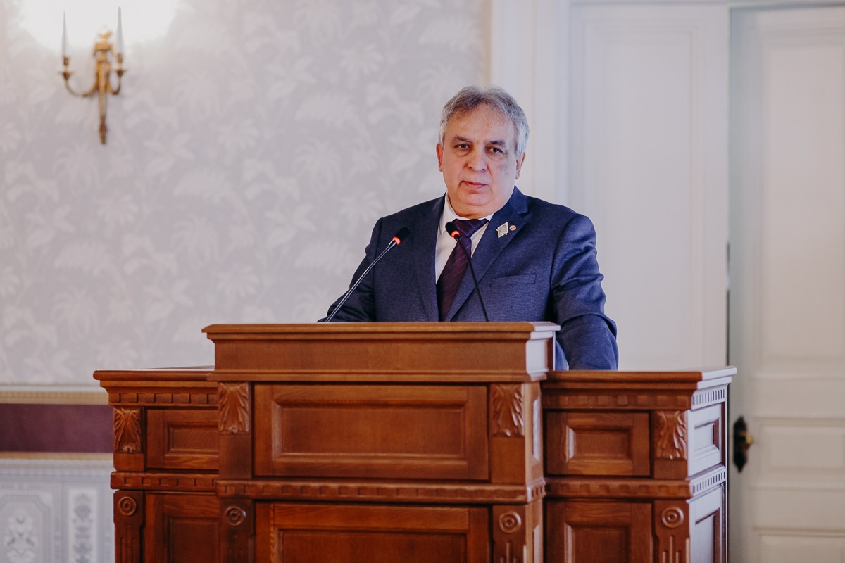 Константин Могилевский: 'КФУ ? один из лидирующих университетов по подготовке историков' Константин Могилевский: 'КФУ ? один из лидирующих университетов по подготовке историков'