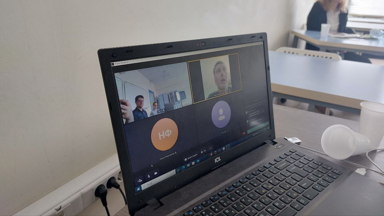 ���� ����� � ��������� ���������-����������� ���� � �������� ������������