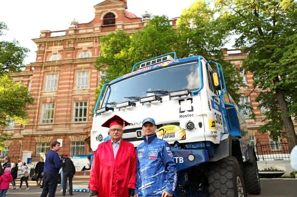 Ночь не для сна, а для науки в Елабужском институте КФУ Ночь не для сна, а для науки в Елабужском институте КФУ