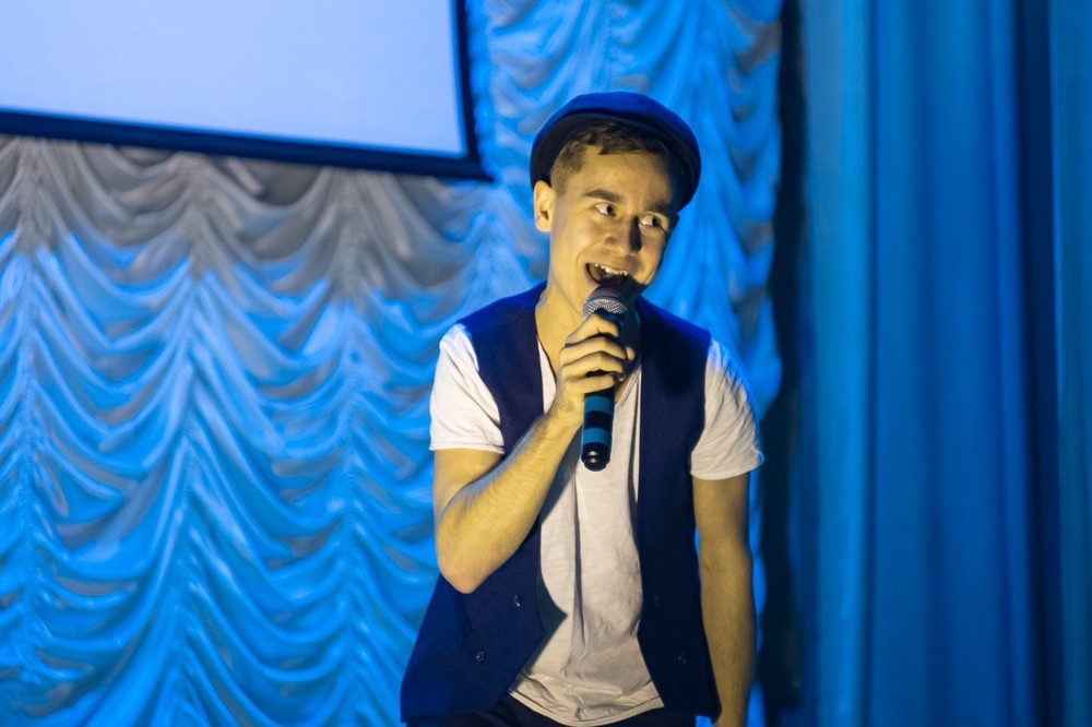 Мы не прощаемся! Мы не прощаемся!