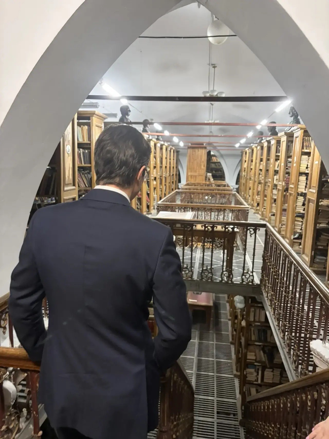 Визит Декана Юридического факультета СПбГУ СергеяАлександровича Белова Визит Декана Юридического факультета СПбГУ СергеяАлександровича Белова