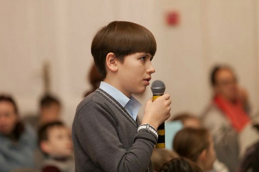 Маленькие студенты познакомились с историей Рождества и миром чудес Маленькие студенты познакомились с историей Рождества и миром чудес