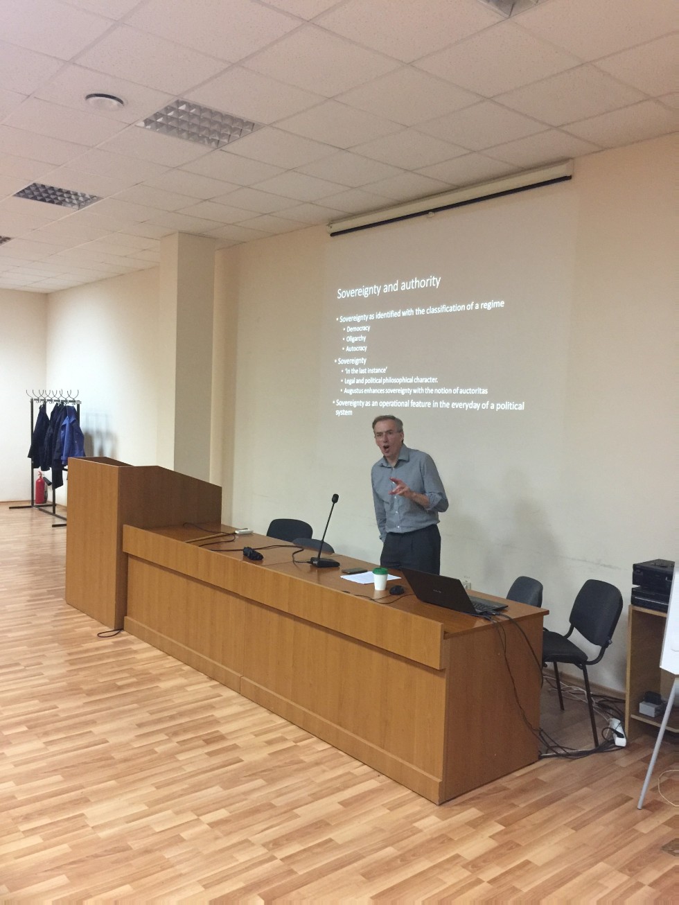 � ��������� ������������� ��������� �������� ������ ���������-���������� ������-��������������� ��������� '�������� �������� � ����������� �����: �������� ��� �������������?'��������� ����������: '�������, ������!'