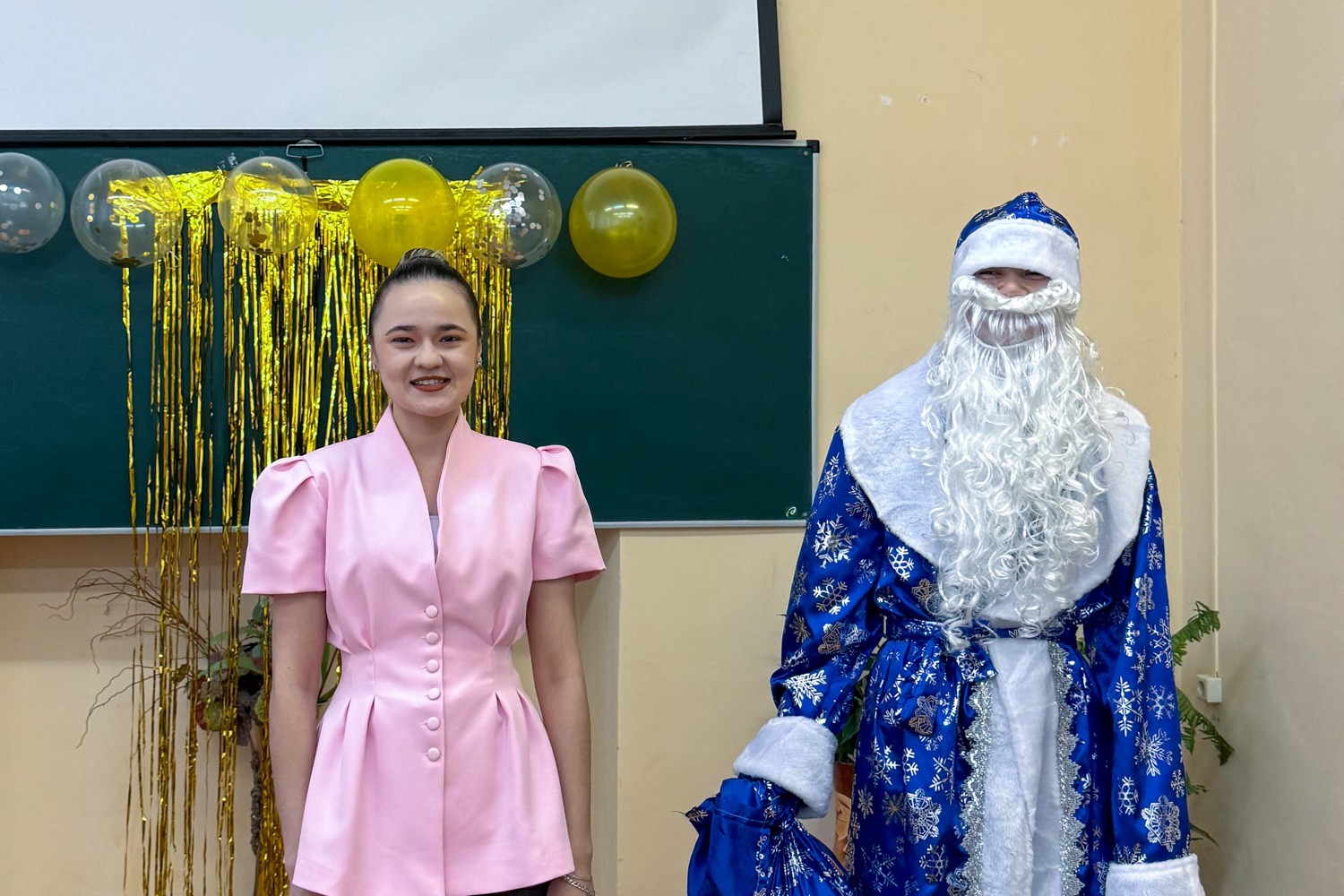 В группе е3120 состоялся 'Фестиваль новогодних культур' В группе е3120 состоялся 'Фестиваль новогодних культур'