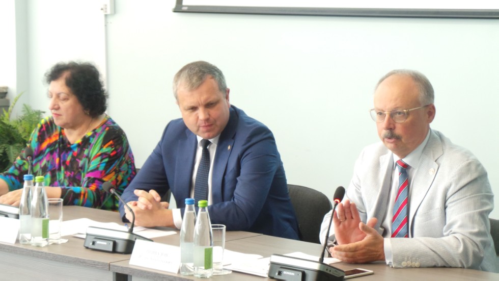 �������� ������� � �����