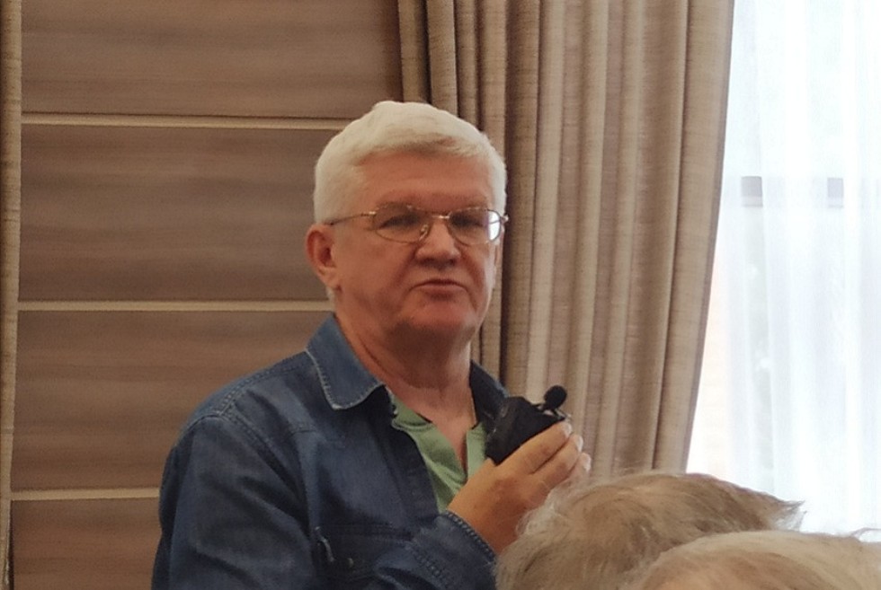 Международная школа-конференция 'Комплексный анализ и его приложения' Международная школа-конференция 'Комплексный анализ и его приложения'