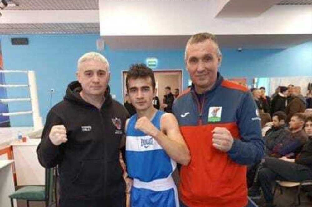 Студент Елабужского института КФУ - чемпион Республики Татарстан по боксу Студент Елабужского института КФУ - чемпион Республики Татарстан по боксу