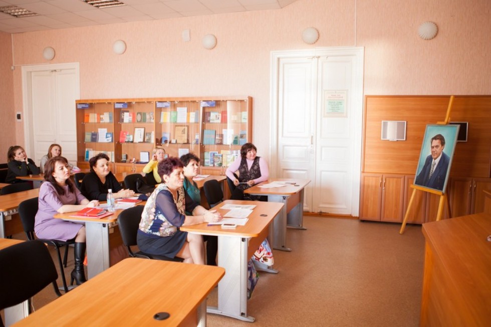 Всероссийский научно-методический семинар 'Инновации и традиции в современном школьном образовании: теория и практика' Всероссийский научно-методический семинар 'Инновации и традиции в современном школьном образовании: теория и практика'