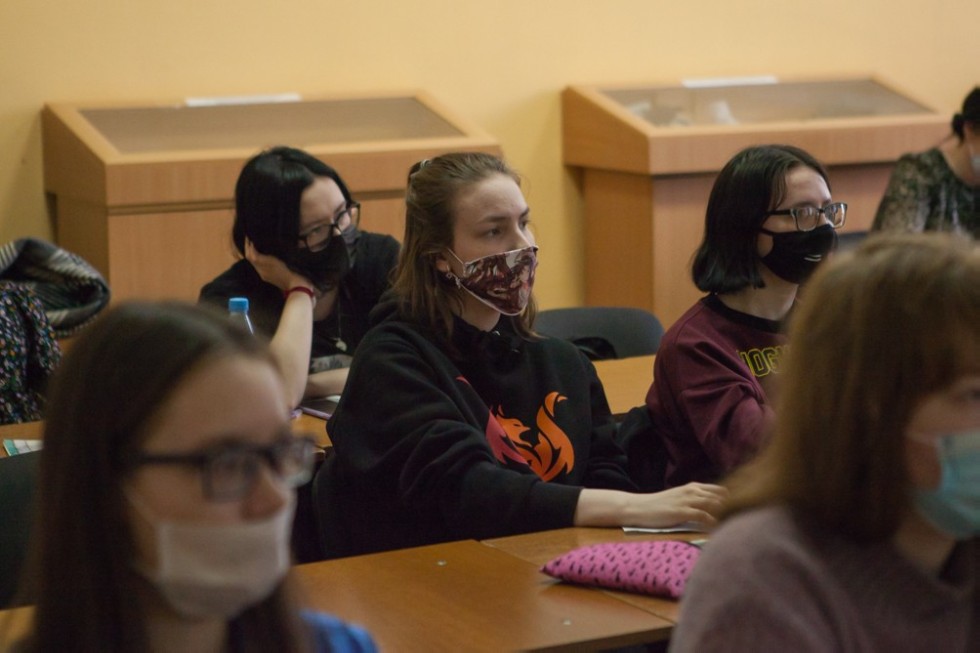 Итоговая научно-образовательная конференция студентов завершилась в Елабужском институте КФУ Итоговая научно-образовательная конференция студентов завершилась в Елабужском институте КФУ