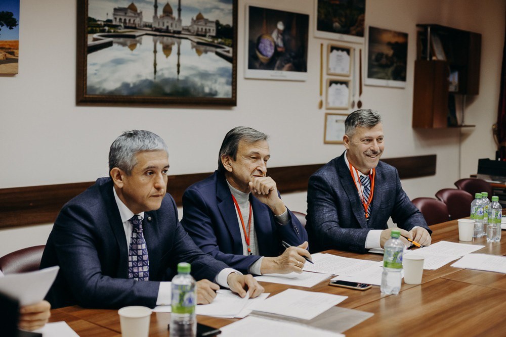 ������������� �������� ����� ������ � ��������� �������