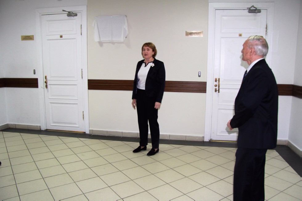 �� ����������� ���������� ������� ������������ ����� ������ �.�. ����������