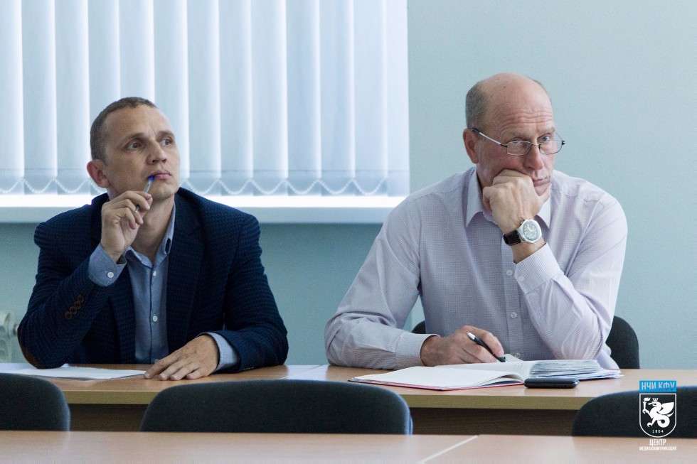 В Инжиниринговом центре КФУ встретились представители машиностроительного кластера. В Инжиниринговом центре КФУ встретились представители машиностроительного кластера.